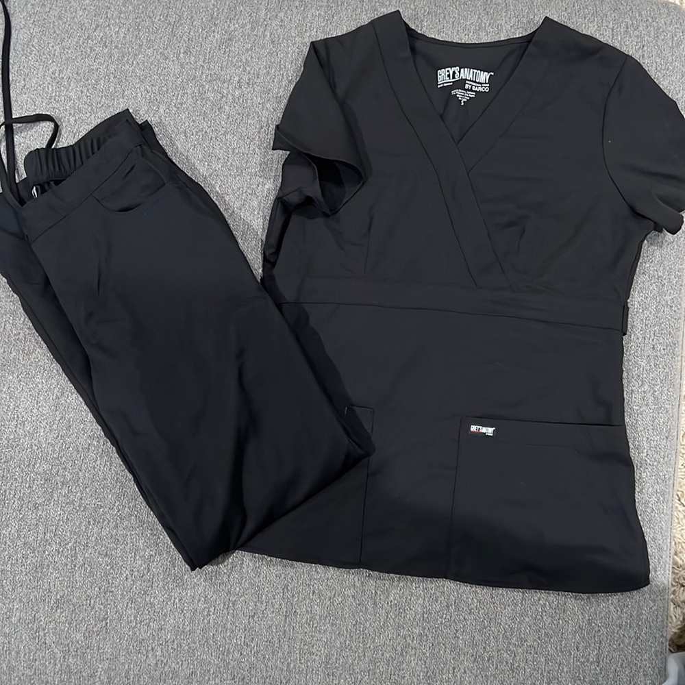 Greys anatomy scrub set Size SMALL black